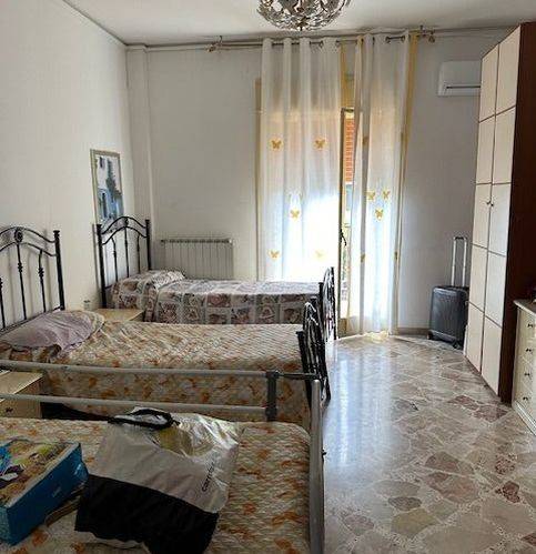 appartamento in vendita a Palermo in zona Malaspina/Palagonia
