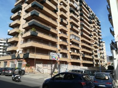 appartamento in vendita a Palermo in zona Malaspina/Palagonia