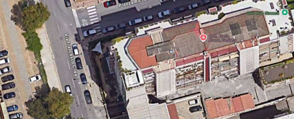 appartamento in vendita a Palermo in zona Malaspina/Palagonia