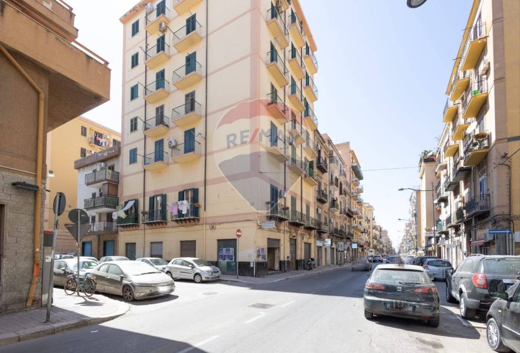 appartamento in vendita a Palermo in zona Oreto