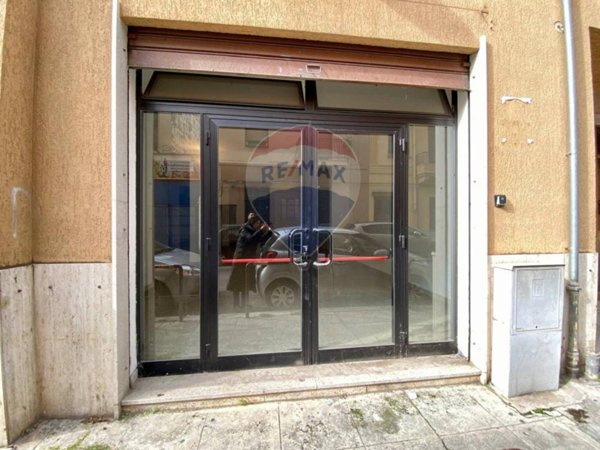 negozio in vendita a Palermo in zona Noce
