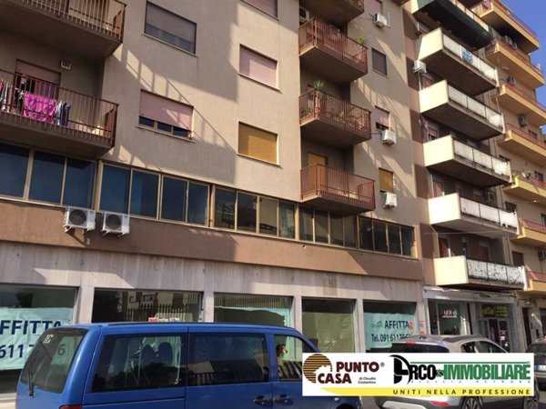 ufficio in vendita a Palermo in zona Oreto