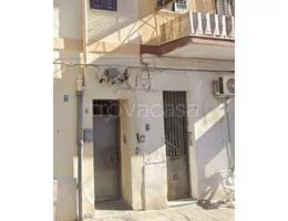 appartamento in vendita a Palermo in zona Zisa