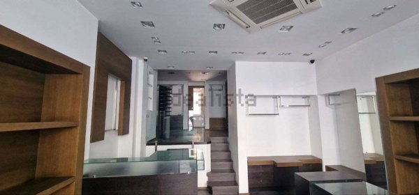 negozio in vendita a Palermo in zona Libertà