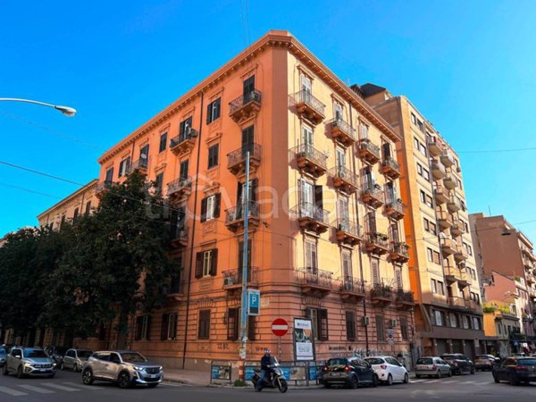 appartamento in vendita a Palermo in zona Politeama