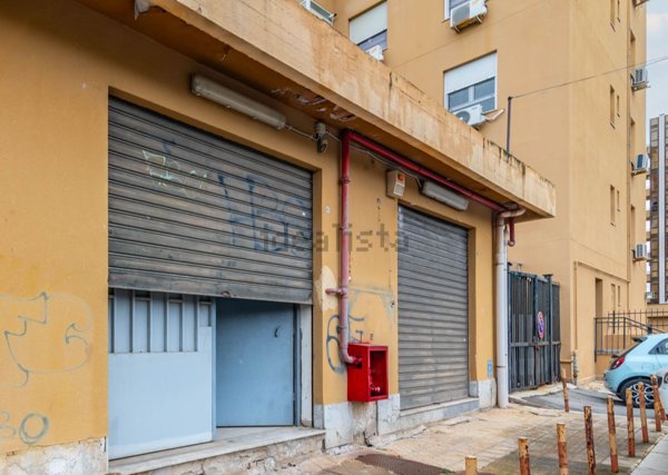 ufficio in vendita a Palermo in zona Resuttana