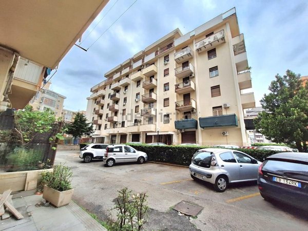 appartamento in vendita a Palermo in zona Villagrazia/Falsomiele