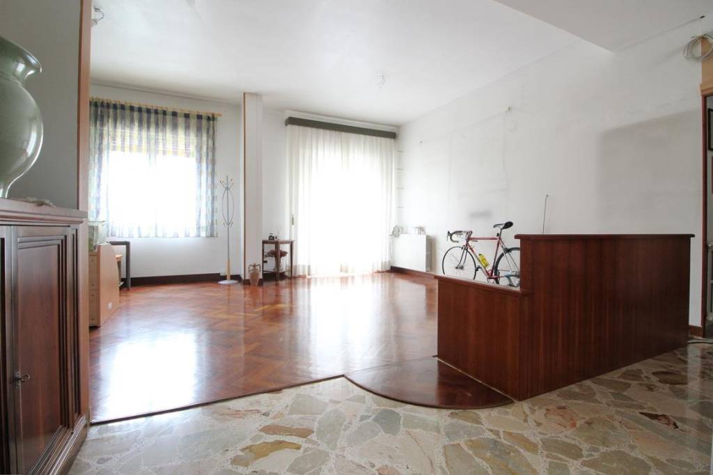 appartamento in vendita a Palermo in zona Uditore