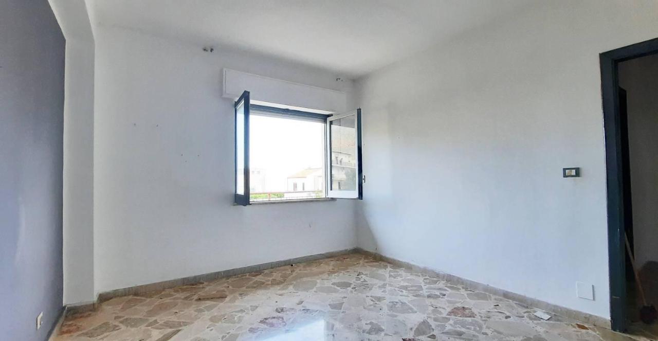 appartamento in vendita a Palermo in zona Partanna