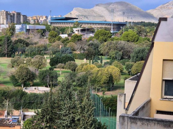 appartamento in vendita a Palermo in zona Montepellegrino