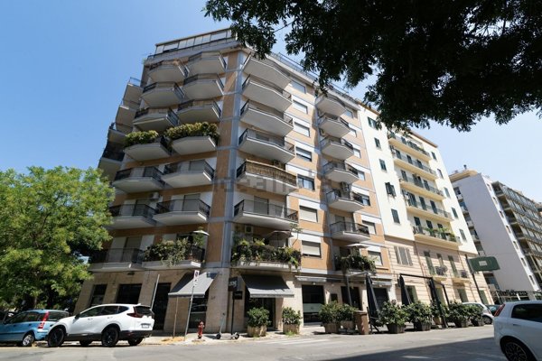 appartamento in vendita a Palermo in zona Libertà
