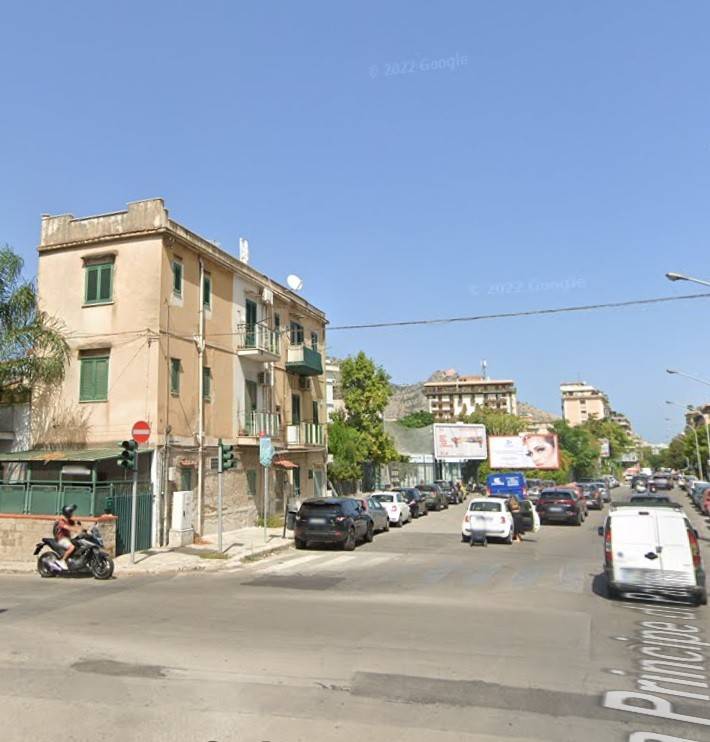appartamento in vendita a Palermo in zona Malaspina/Palagonia