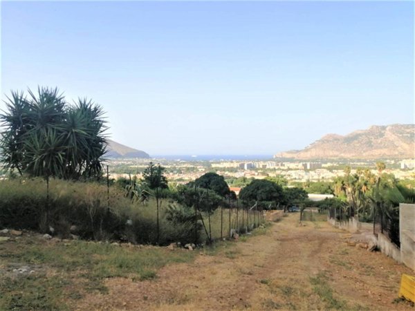 terreno agricolo in vendita a Palermo in zona Sferracavallo
