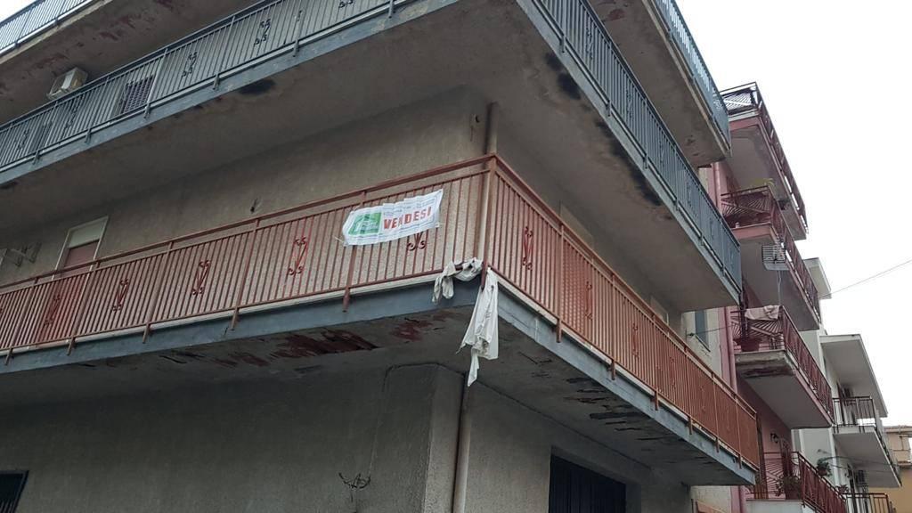 appartamento in vendita a Palermo in zona Chiavelli