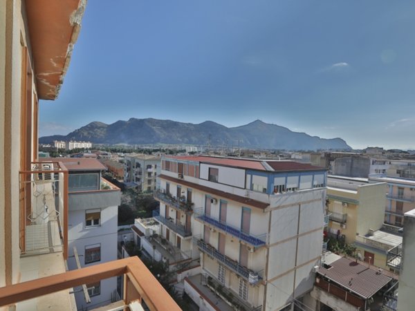 appartamento in vendita a Palermo in zona Tommaso Natale