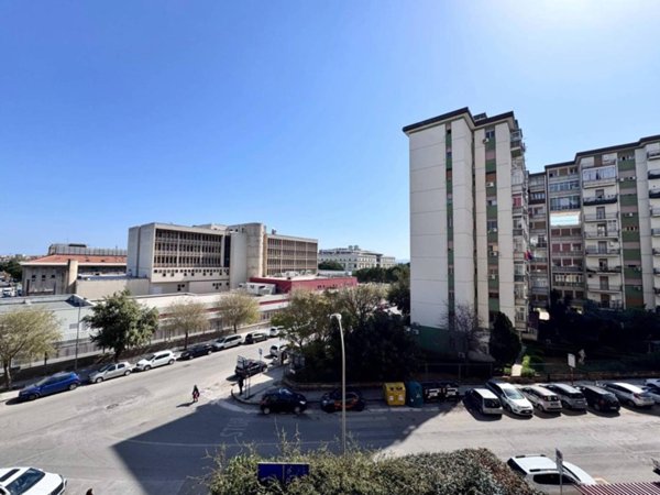 appartamento in vendita a Palermo in zona Montegrappa / Santa Rosalia
