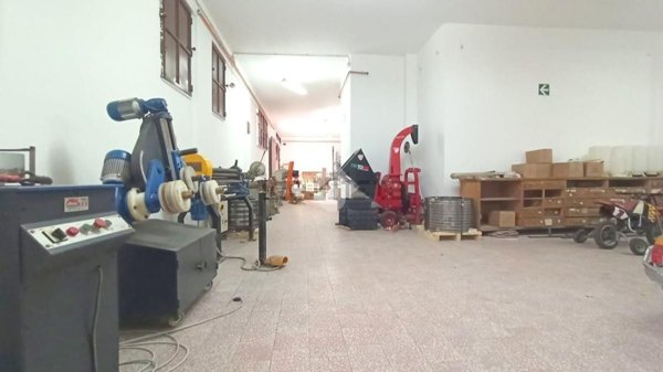 locale di sgombero in vendita a Palermo in zona Montepellegrino