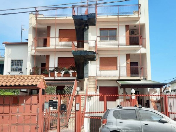 appartamento in vendita a Palermo in zona Partanna