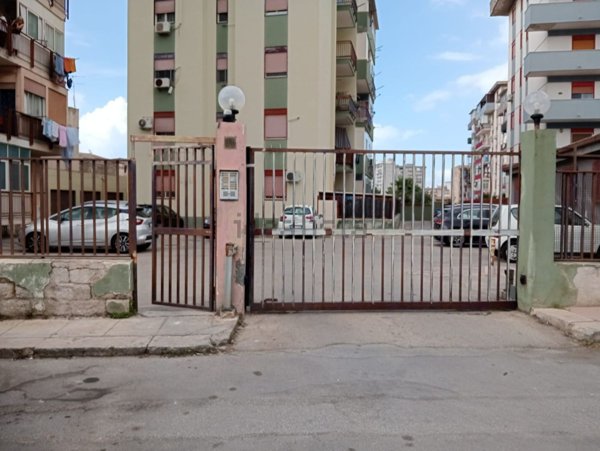 appartamento in vendita a Palermo in zona Settecannoli
