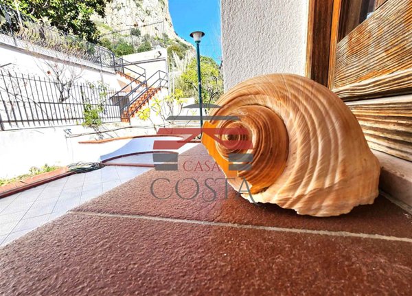 casa indipendente in vendita a Palermo in zona Montepellegrino