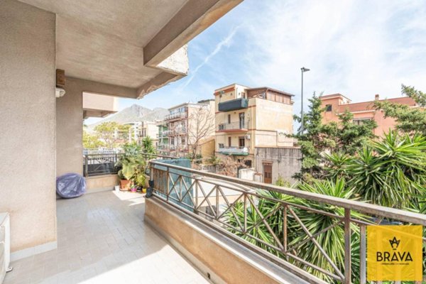appartamento in vendita a Palermo in zona Tommaso Natale
