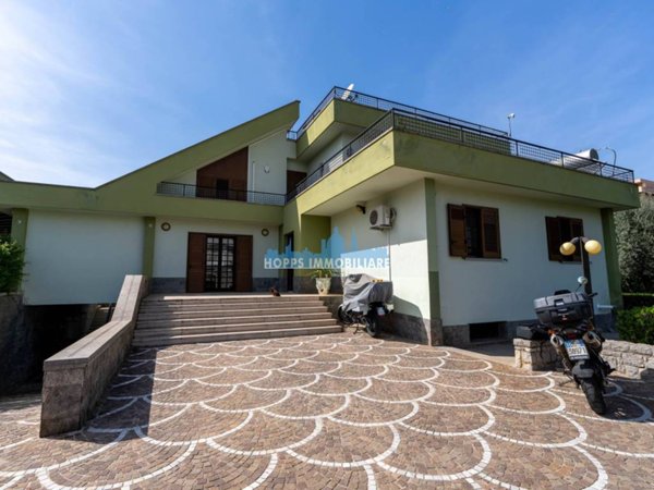 casa indipendente in vendita a Palermo in zona Borgo Nuovo