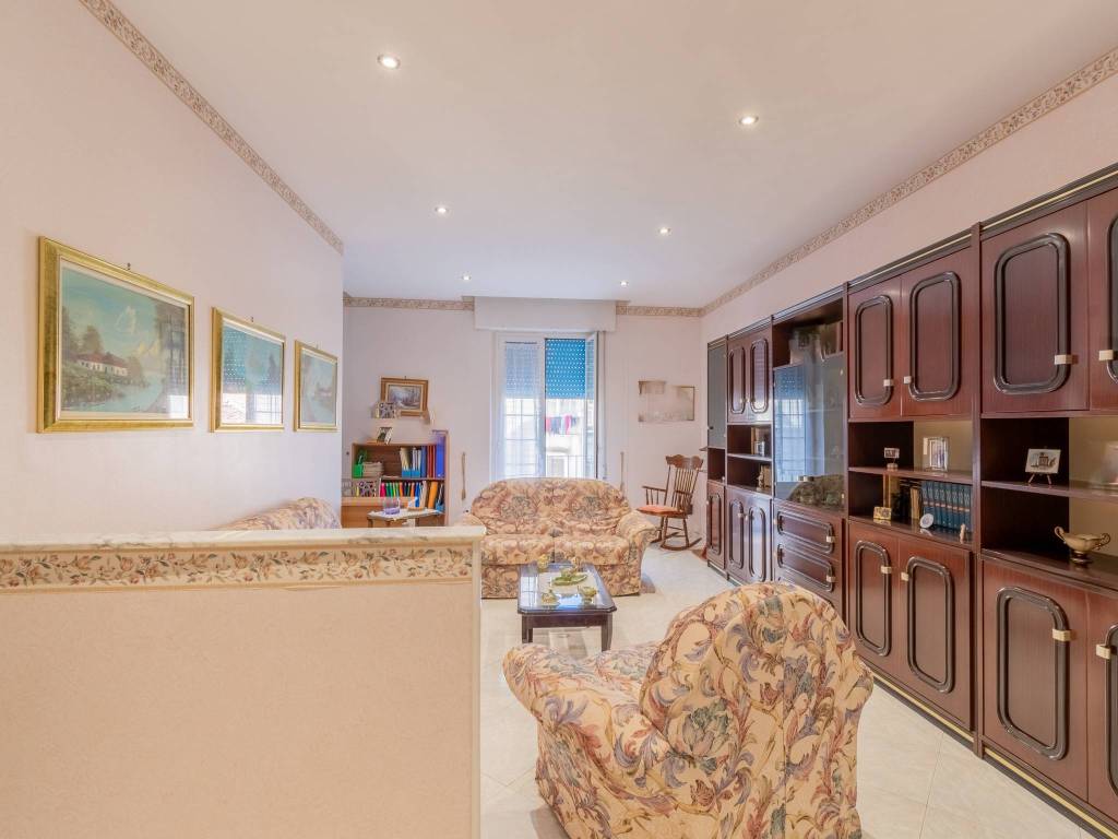 appartamento in vendita a Palermo in zona Zisa