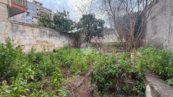 appartamento in vendita a Palermo in zona Uditore