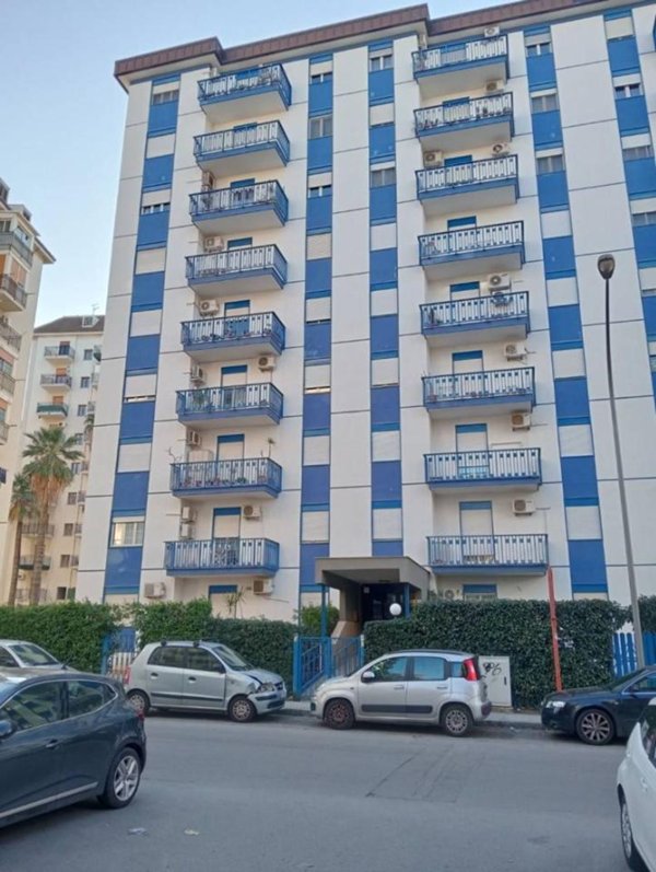 appartamento in vendita a Palermo in zona Montegrappa / Santa Rosalia