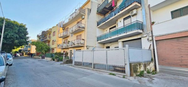 appartamento in vendita a Palermo in zona Oreto