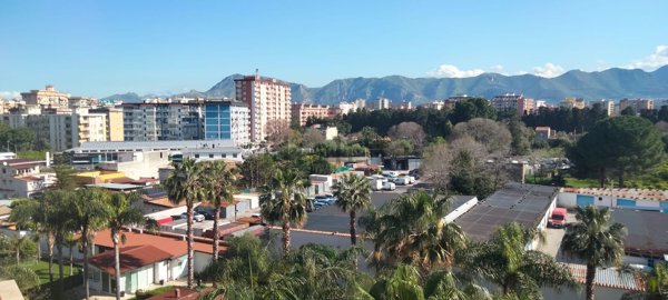 appartamento in vendita a Palermo in zona Uditore