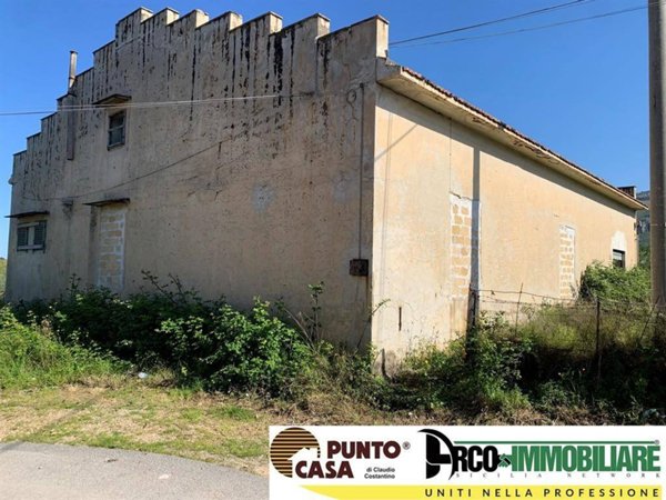 intera palazzina in vendita a Palermo in zona Brancaccio