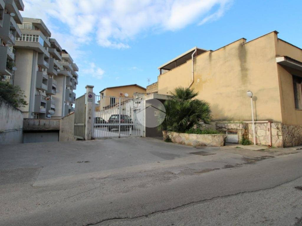appartamento in vendita a Palermo in zona Uditore
