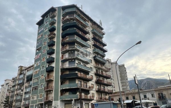 appartamento in vendita a Palermo in zona Acqua dei Corsari