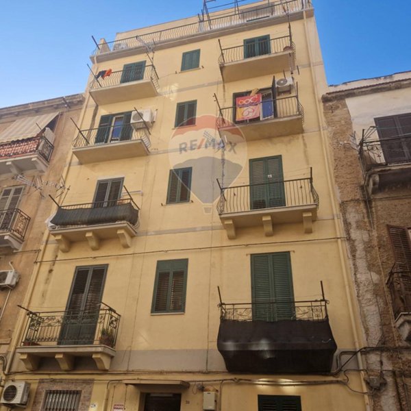 appartamento in vendita a Palermo in zona Montegrappa / Santa Rosalia