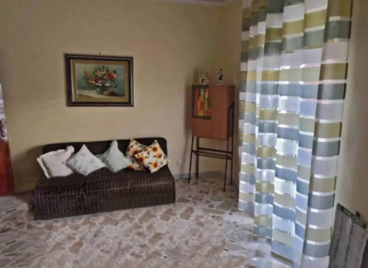 appartamento in vendita a Palermo in zona Malaspina/Palagonia