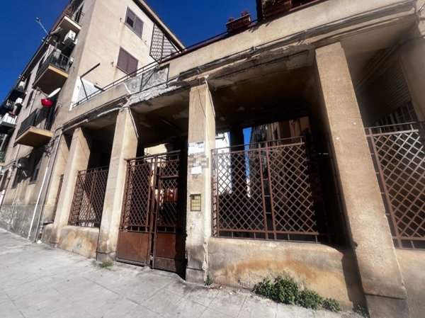 appartamento in vendita a Palermo in zona Zisa