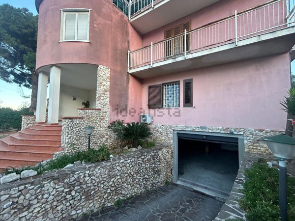 casa indipendente in vendita a Palermo in zona Calatafimi / Cuba