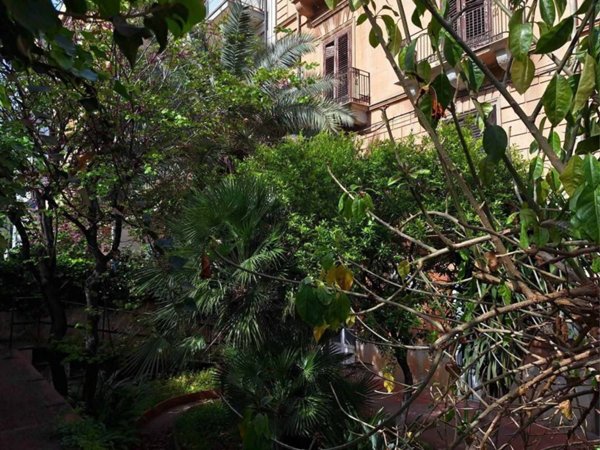 appartamento in vendita a Palermo in zona Libertà