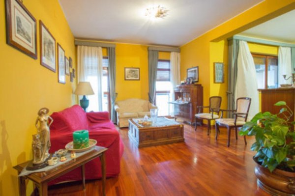 appartamento in vendita a Palermo in zona Malaspina/Palagonia