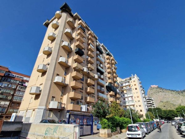 appartamento in vendita a Palermo in zona Montepellegrino