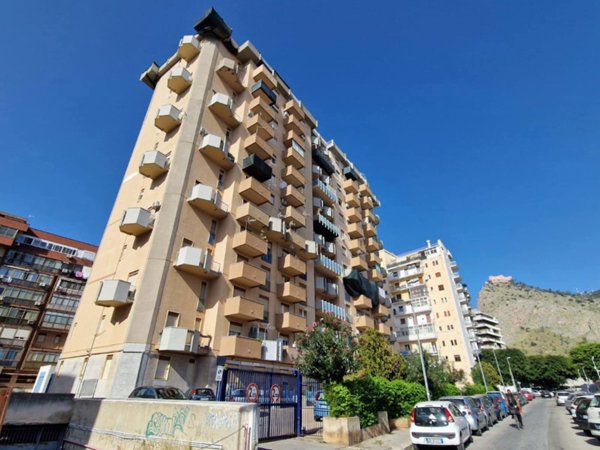 appartamento in vendita a Palermo in zona Montepellegrino
