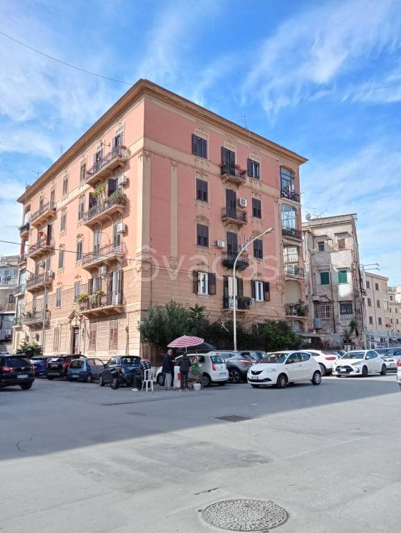 appartamento in vendita a Palermo in zona Zisa