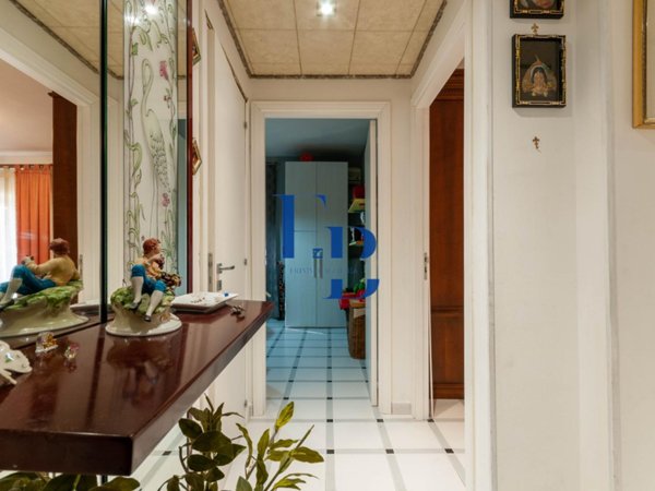 appartamento in vendita a Palermo in zona Chiavelli