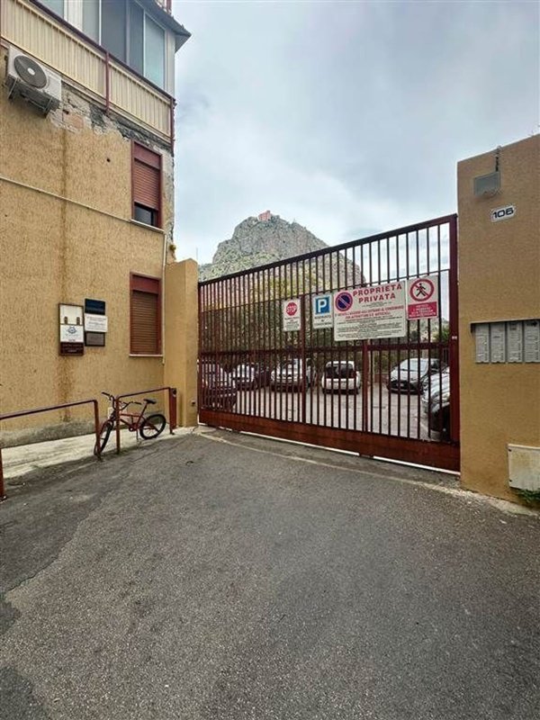 ufficio in vendita a Palermo