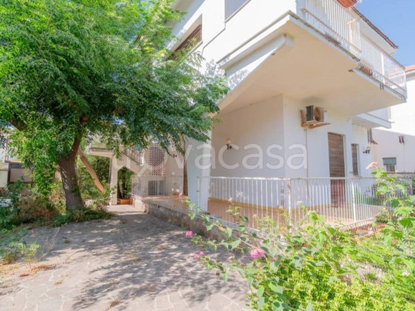 casa indipendente in vendita a Palermo in zona Mondello