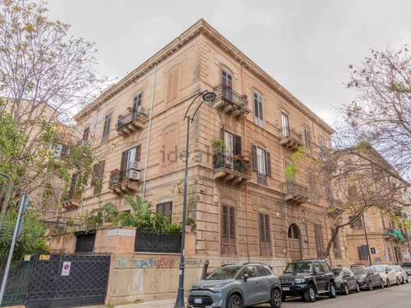 appartamento in vendita a Palermo in zona Libertà