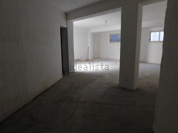 locale di sgombero in vendita a Palermo in zona Acqua dei Corsari