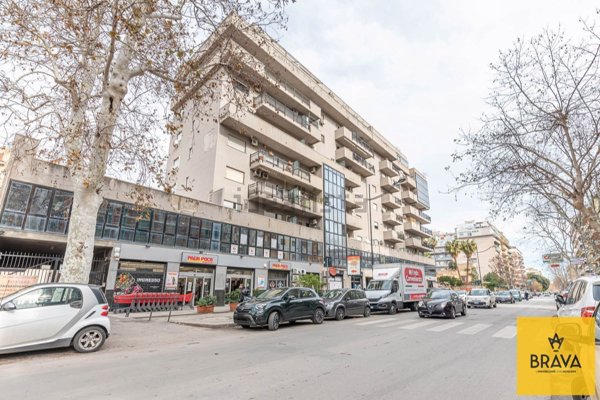 ufficio in vendita a Palermo in zona Montepellegrino