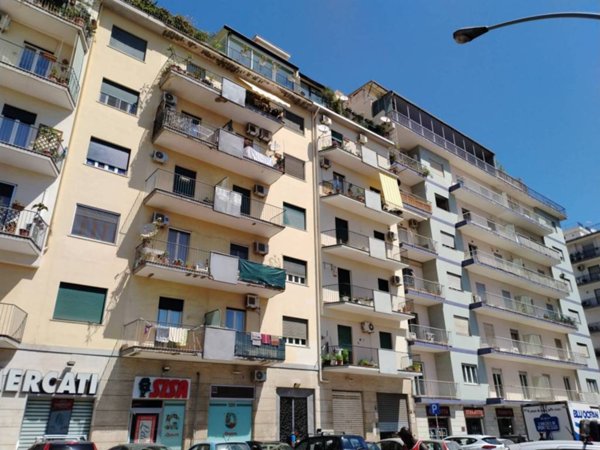 appartamento in vendita a Palermo in zona Politeama